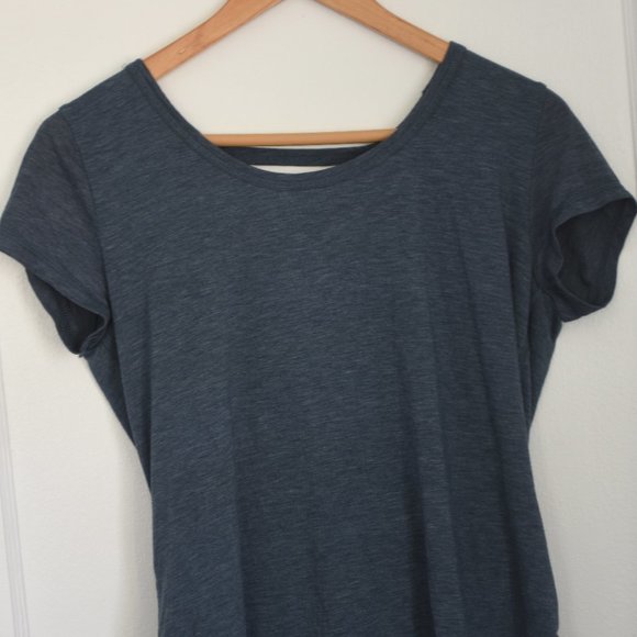 Champion T-shirt Size Small - Picture 2 of 4